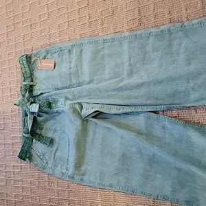 SOFT SURROUNDINGS  crop